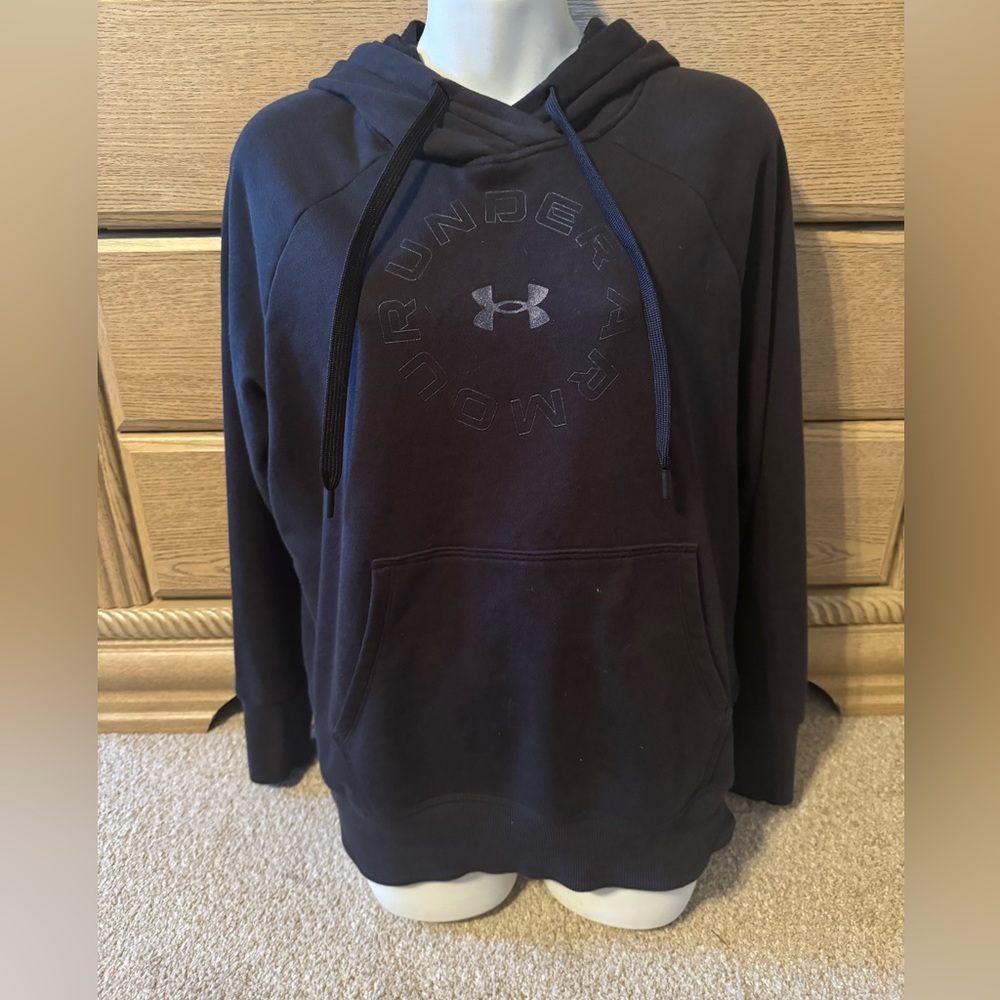 Under Armour Black Hoodie Shimmer Letters Sz.M